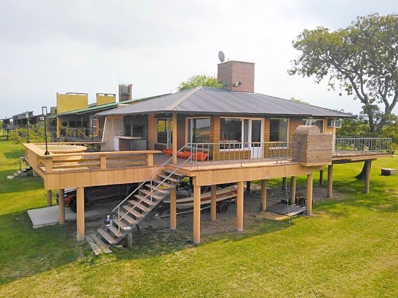 Casa frente al rio - En Venta- Loteo El Sausalito -