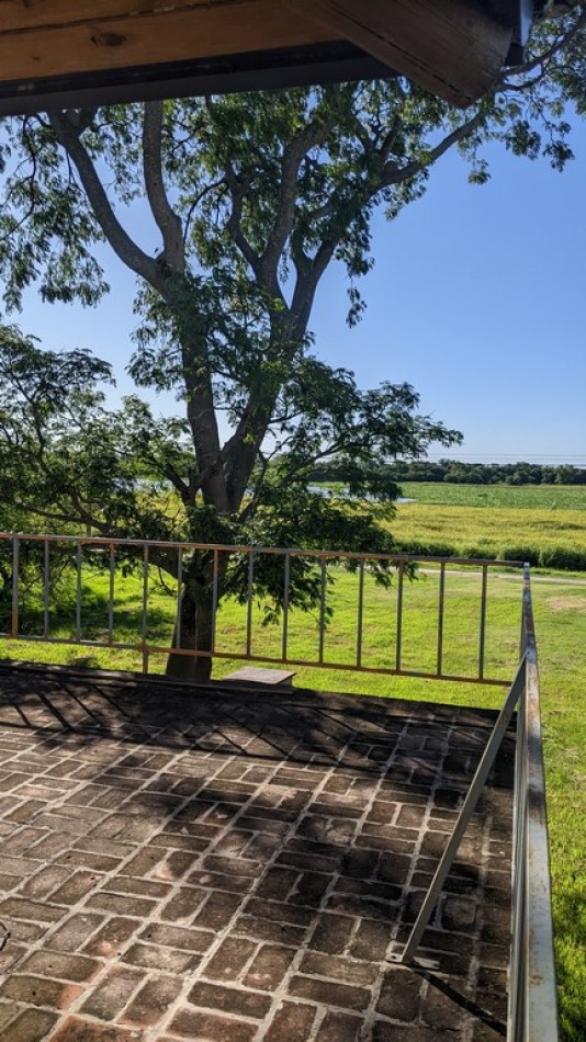 Casa frente al rio - En Venta- Loteo El Sausalito -