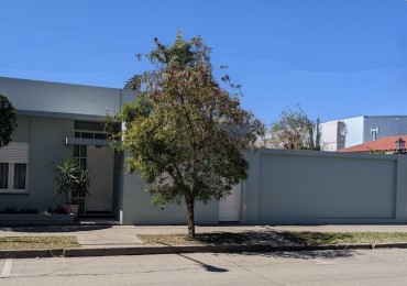 Inmueble centrico- Unico por su frente